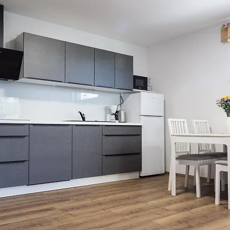 Apartment Inin *