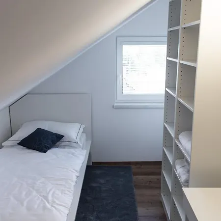 Apartment Inin *