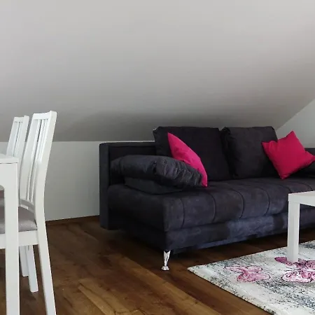 Inin Apartment *